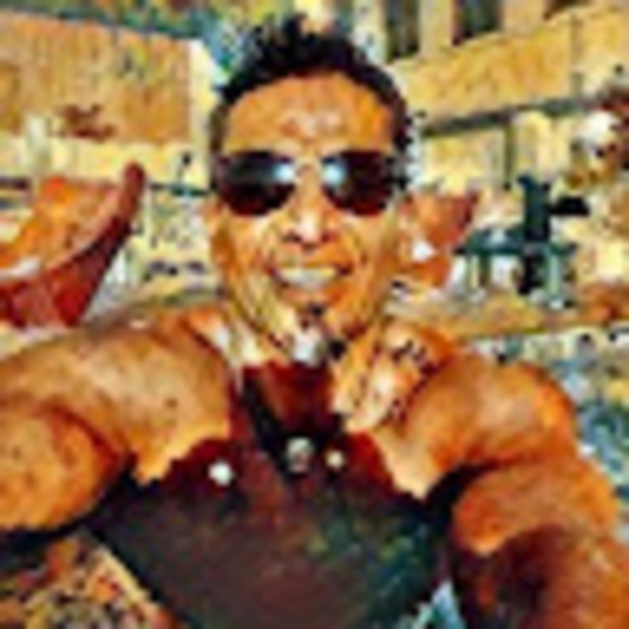 Meet your Posher, Ignacio - Picture 1 of 1